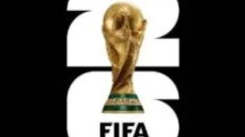 春暖花开，翔空如镜——镜头下的体育传奇（人民日报）